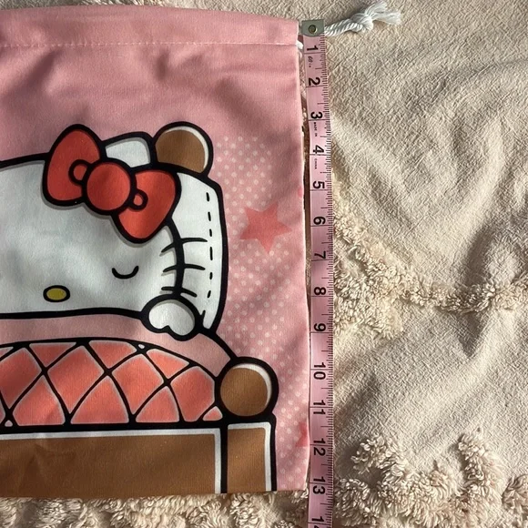 Sleeping Hello Kitty Drawstring Bag - Picture 2 of 4